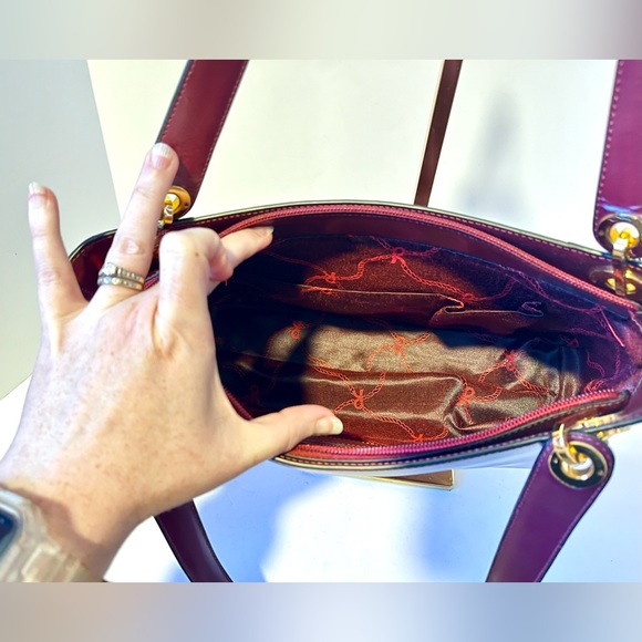 Roberta Di Camerino NWT Burgundy Leather Shoulder Purse - Picture 9 of 10